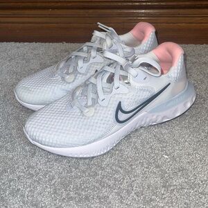 Nike renew shoes